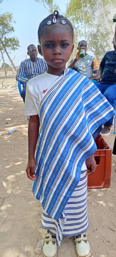 Enfant en pagne traditionnel
